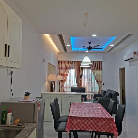 Cd Seaview Apartment Kuah Esterno foto