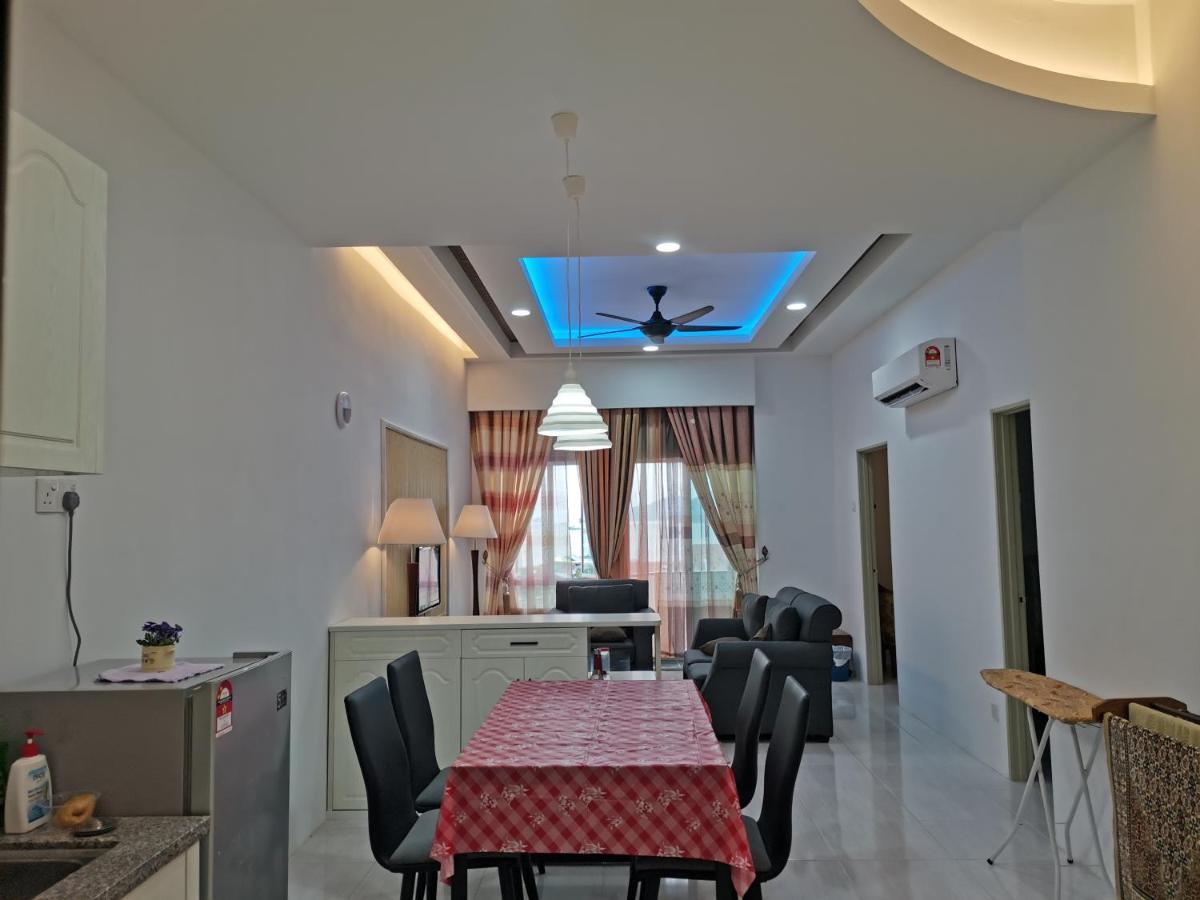 Cd Seaview Apartment Kuah Esterno foto