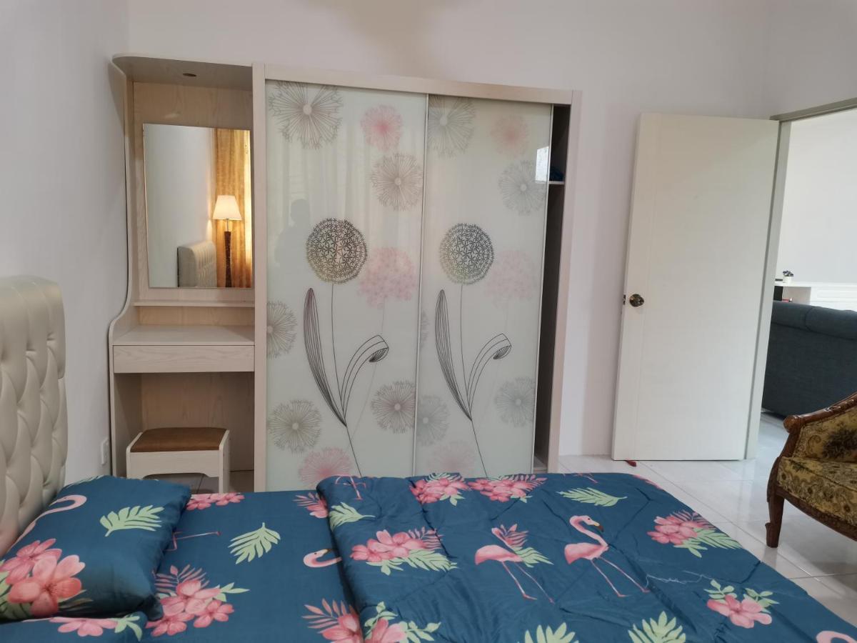 Cd Seaview Apartment Kuah Esterno foto